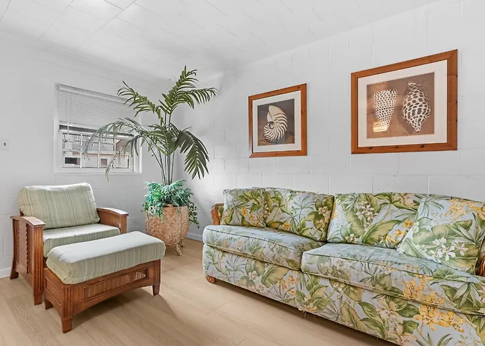 1 Bedroom On The Boardwalk By The Inlet *